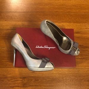 Salvatore Ferragamo Grazia Bow Heels